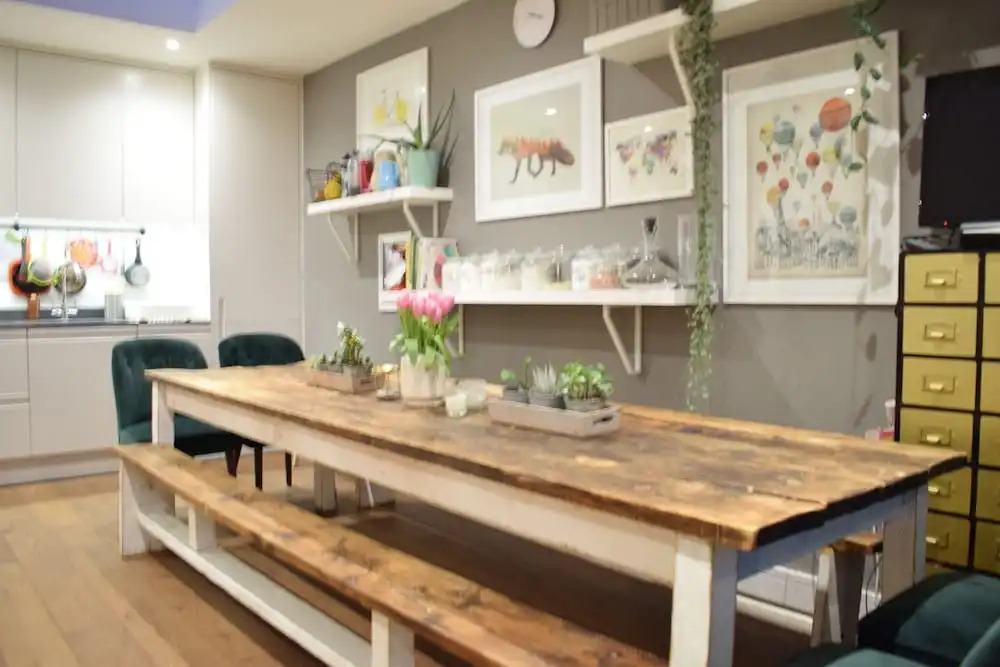 Contemporary 1 Bedroom Flat With Balcony in Hackney