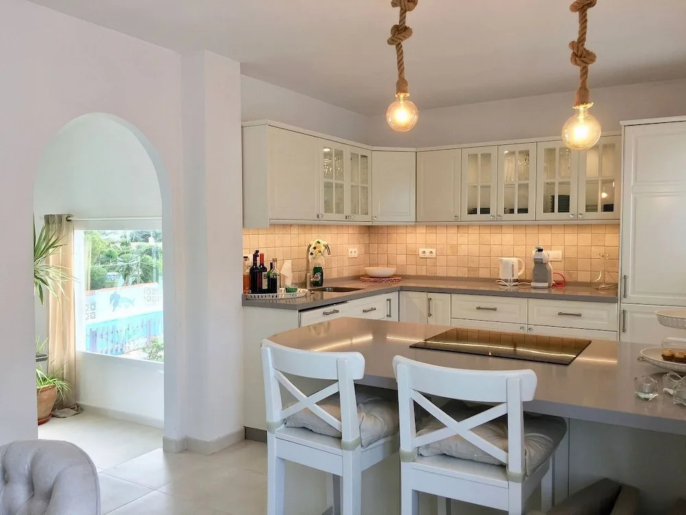 Villa Oasis Sea View 3 Bed Private Heated Pool - La Cala de Mijas