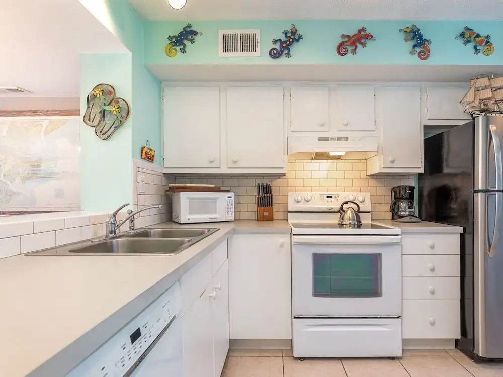 Tybee Lights 110C by Tybee Vacation Rentals