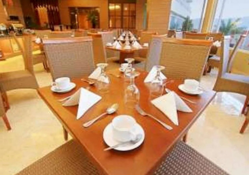 Grand Rocky Hotel Bukittinggi