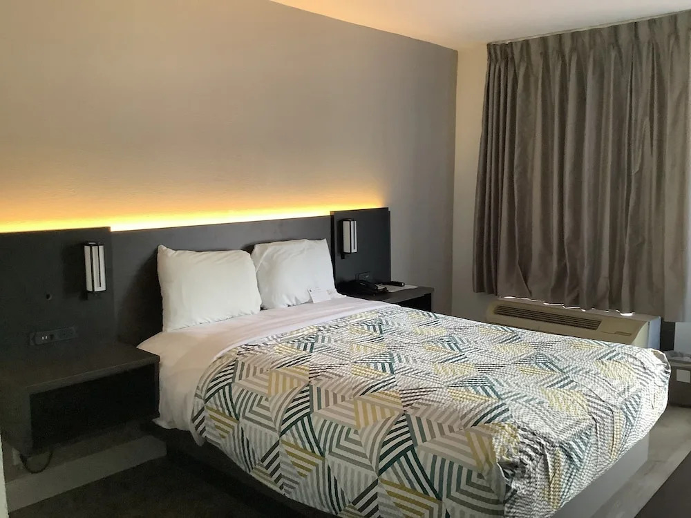 Studio 6 Suites Memphis, TN East Memphis