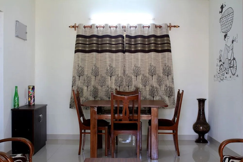 CasaMelhor Modern Appt Candolim CM080