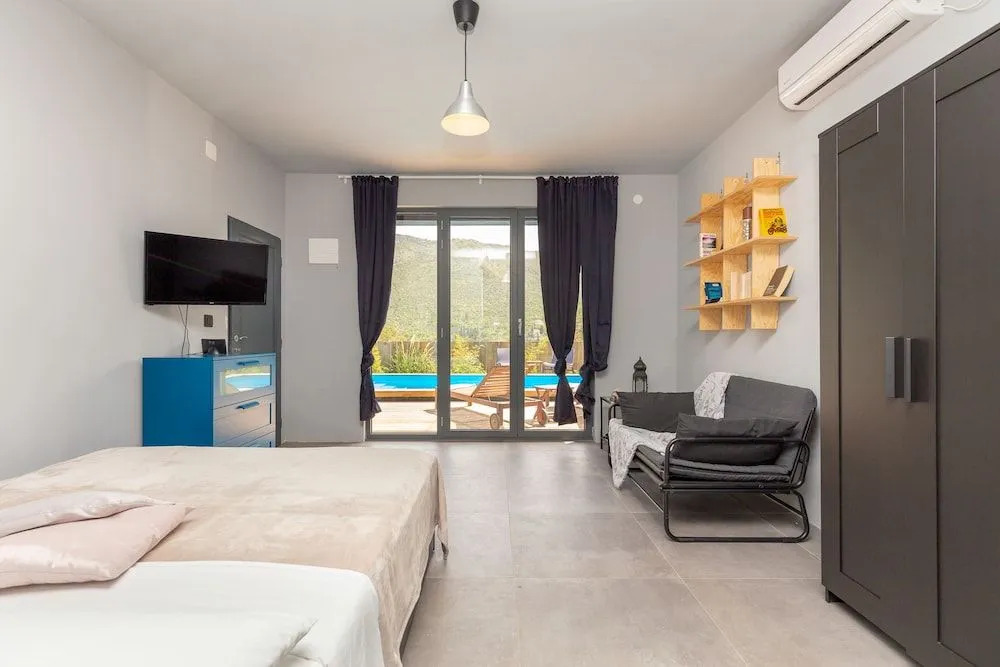 Apartment Ares