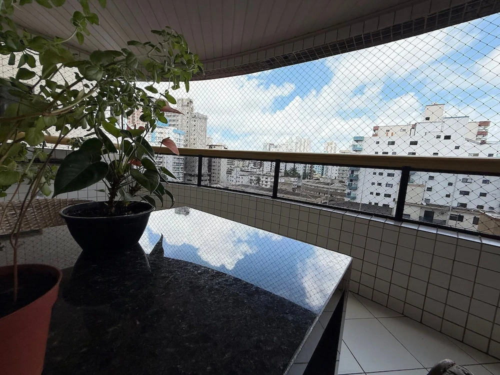 Pé na Areia Praia da Guilhermina V