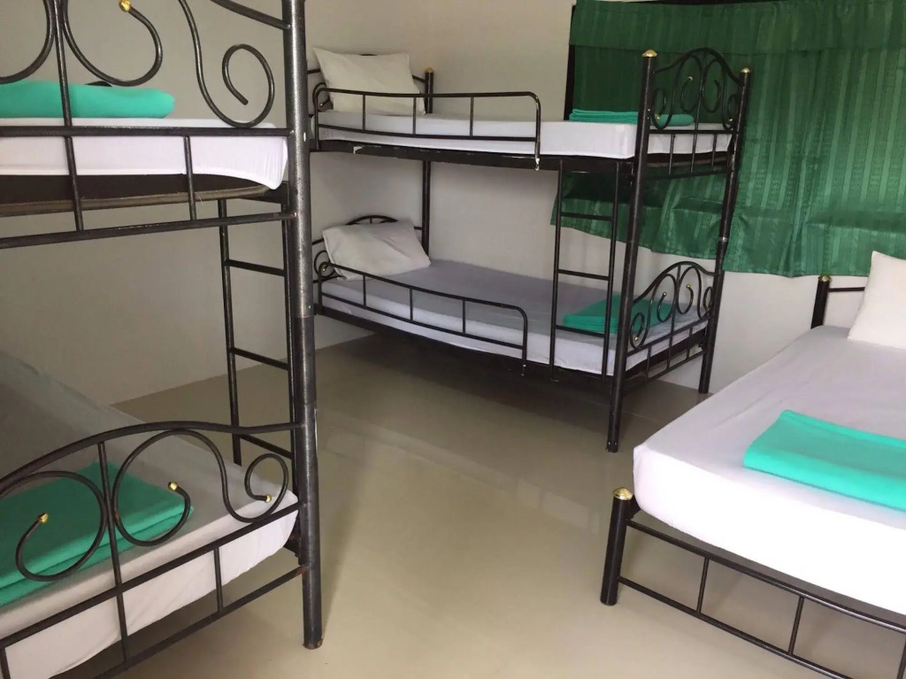 V2 Seagate Hip Hotel - Hostel