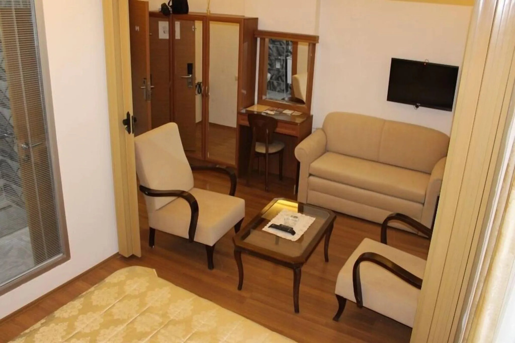 Hotel Kit Tur