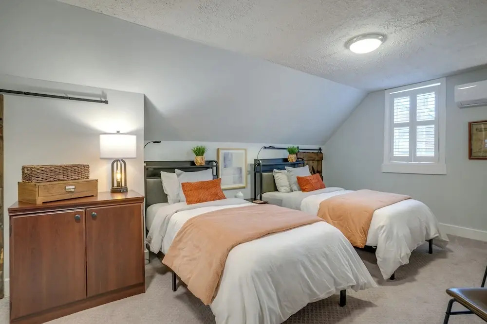Walk to Beach: Historical Fredericksburg Home