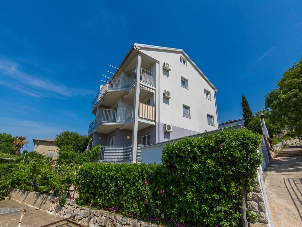 Apartments Lavarin