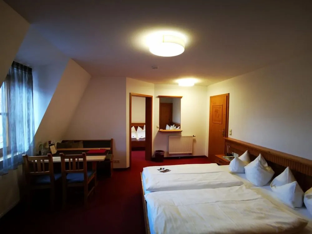 Zum Schnapsbrenner - Hotel garni