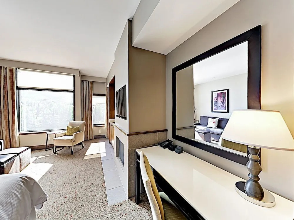Riverfront Studio W/ Pool Studio Bedroom Hotel Room