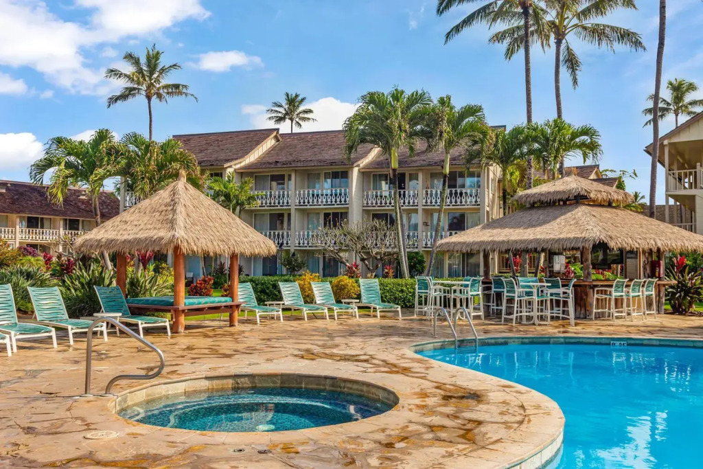 Islander Ground Floor Condo 1-Minute to Beach