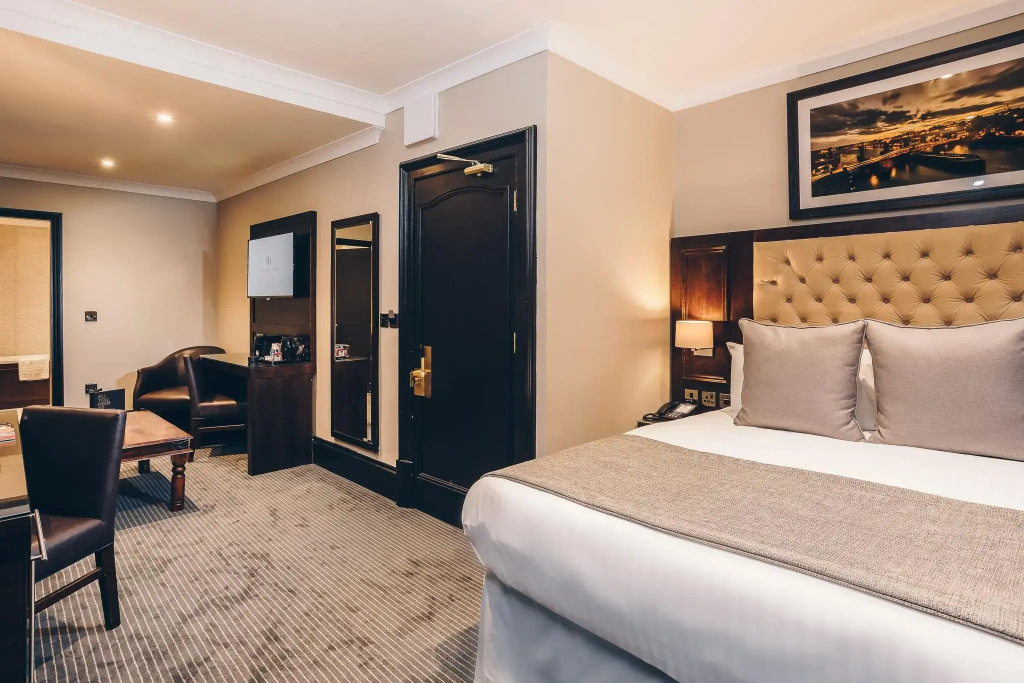 The County Hotel Newcastle