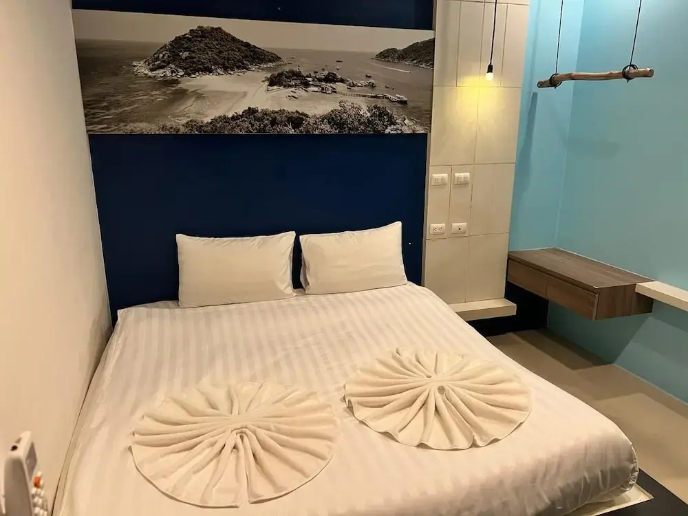 Hotel The Journey Patong New