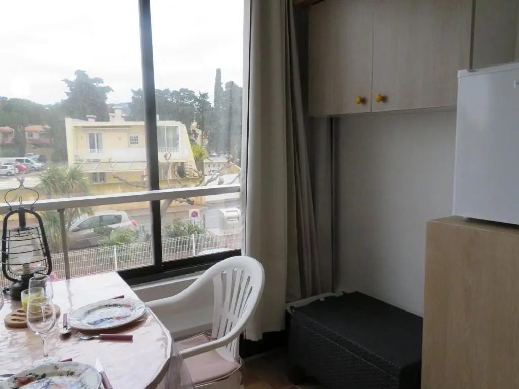 Appartement Sète, 1 pièce, 3 personnes - FR-1-338-360