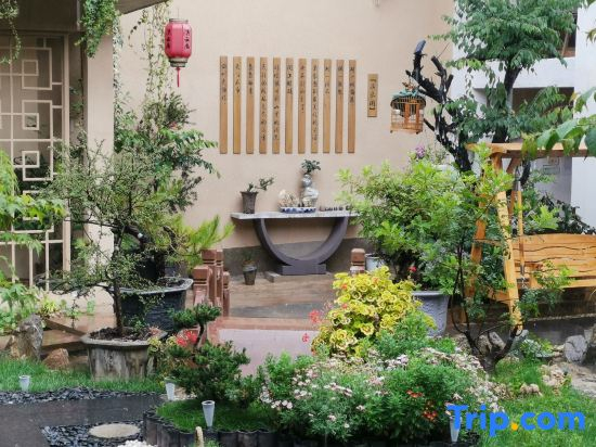Xiyunju B&B