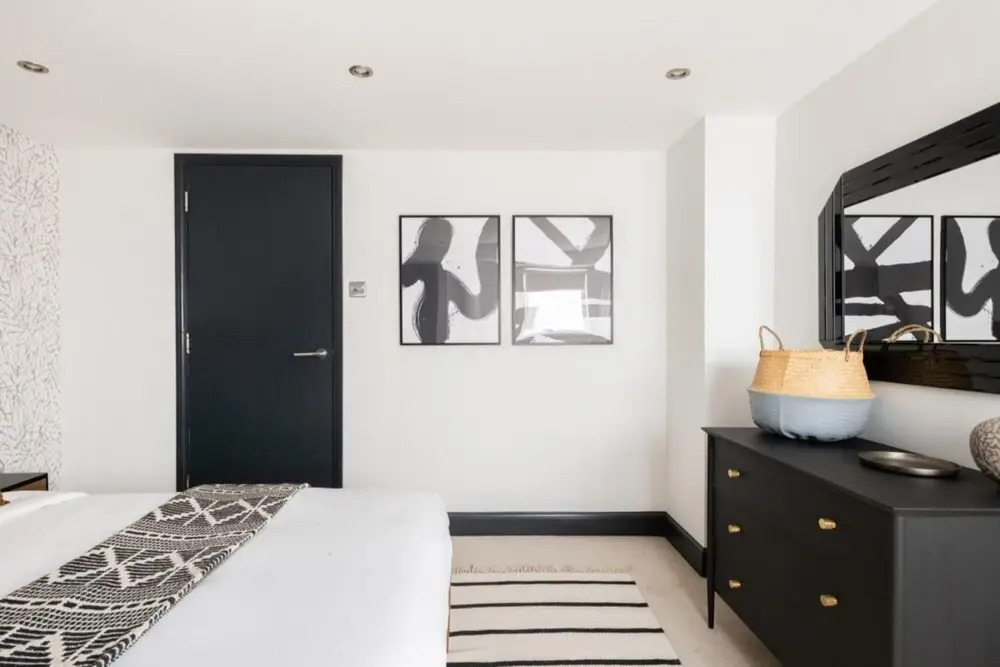 The Wapping Wharf - Modern Bright 2bdr Flat on the Thames With Parking