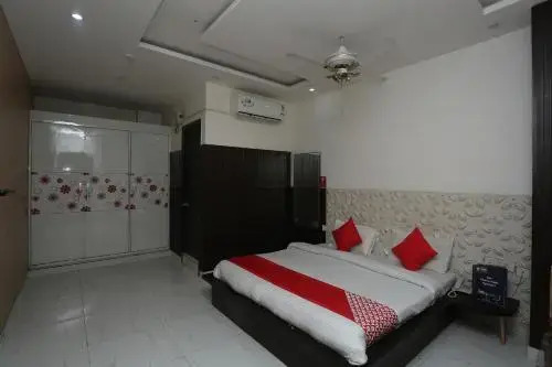 Hotel Grand A-star by OYO Rooms