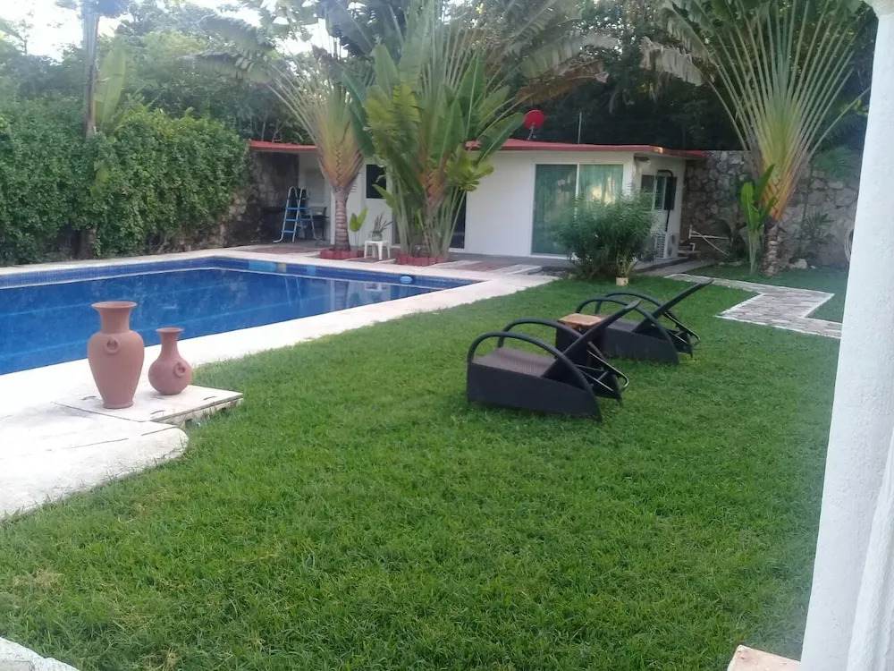 Villa Oasis B&B Cancun Airport
