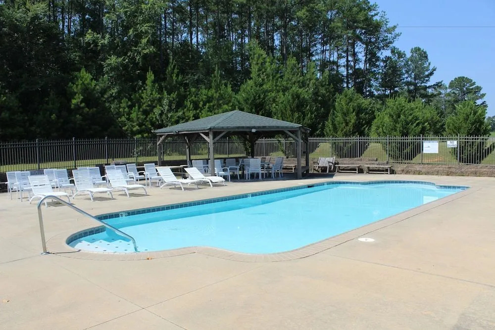 Long Leaf Lodge