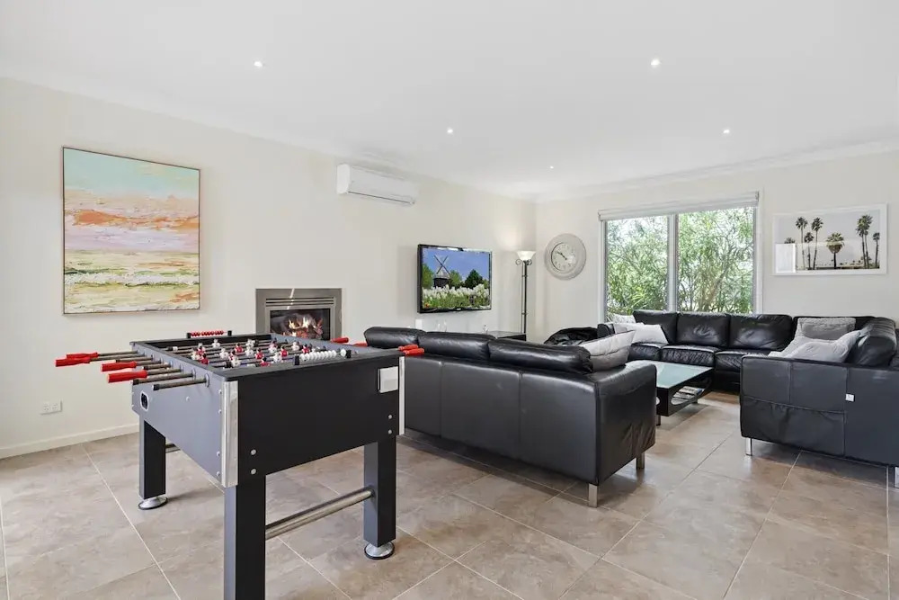Seaside 3-bed Home, Direct Beach Access