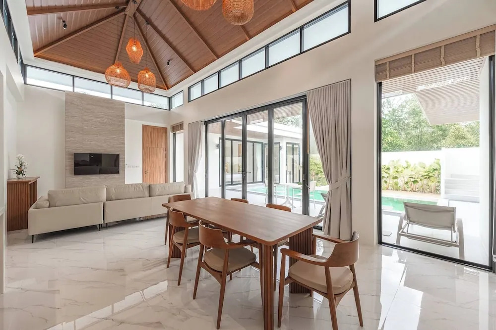 New Pool Villa With Fitness and Tennis Court