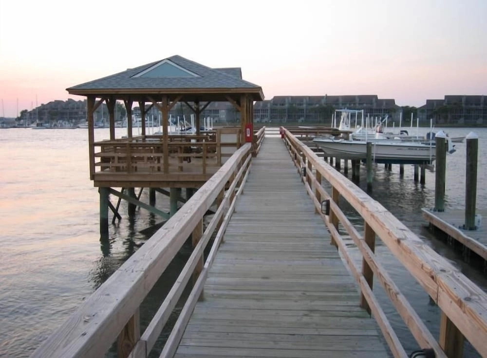 113 Waters Edge Community