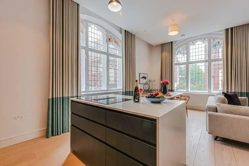 Westminster Apartments by DMONTRIO