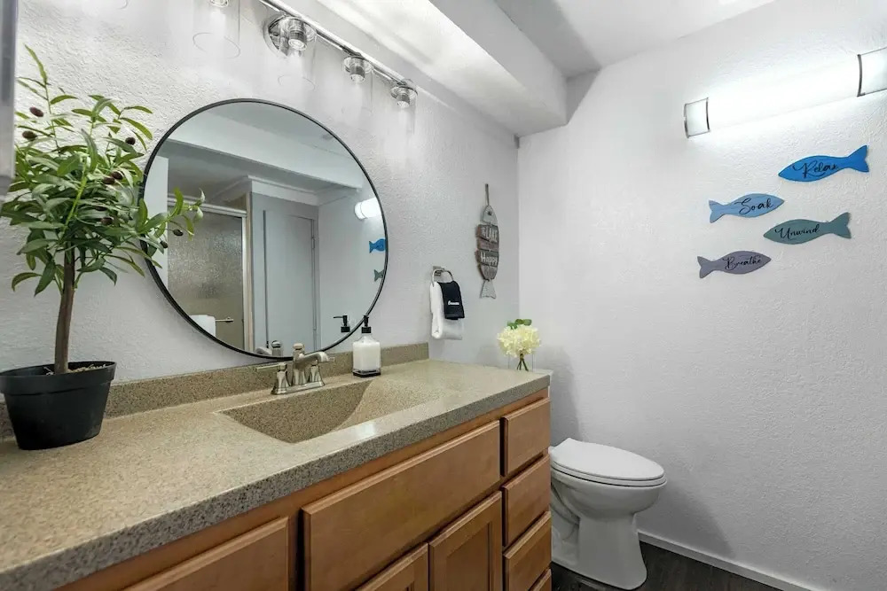 Lake Home Oasis - Sleeps 18