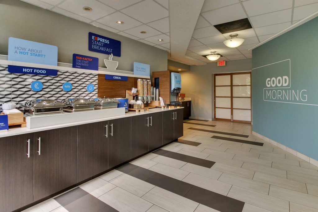 Holiday Inn Express West Palm Beach Metrocentre by IHG