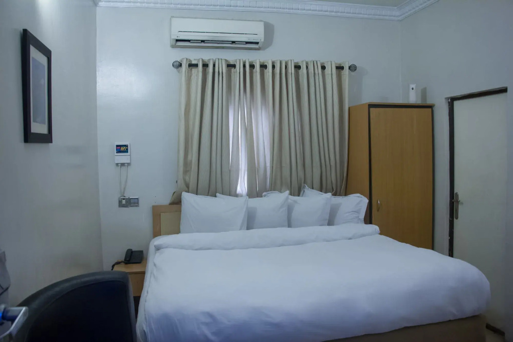 Triple Tee Hotel