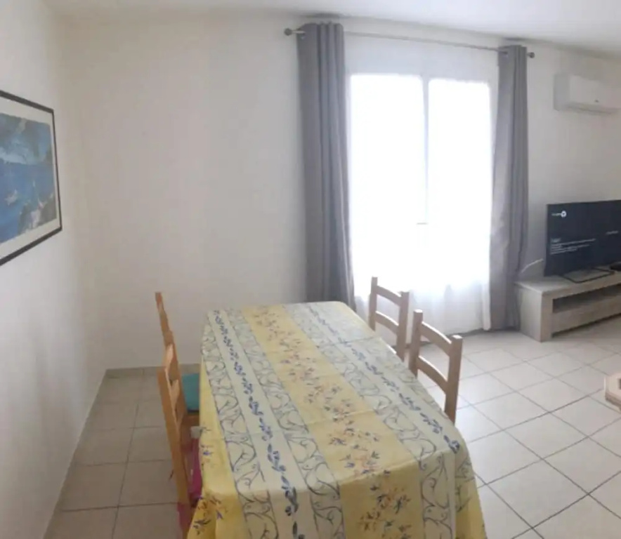 Apartment With one Bedroom in Sari-solenzara, With Wonderful sea View, Furnished Balcony and Wifi - 200 m From the Beach