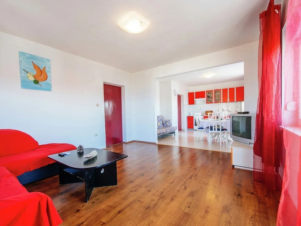 Spacious Apartment With sea View Balcony 150 Meters far From Nice Sandy Beach