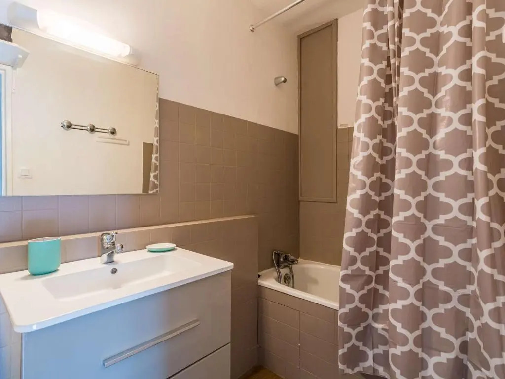 Appartement Biarritz, 1 pièce, 2 personnes - FR-1-3-487
