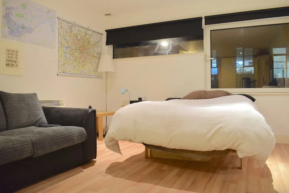 Studio Flat Near Borough Tube Sleeps 2