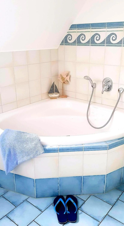 FERIENHAUS SOMMERTRAUM - KINDERFREUNDLICH - 3 Schlafzimmer, Garten, Bad und G-WC, Kaminofen