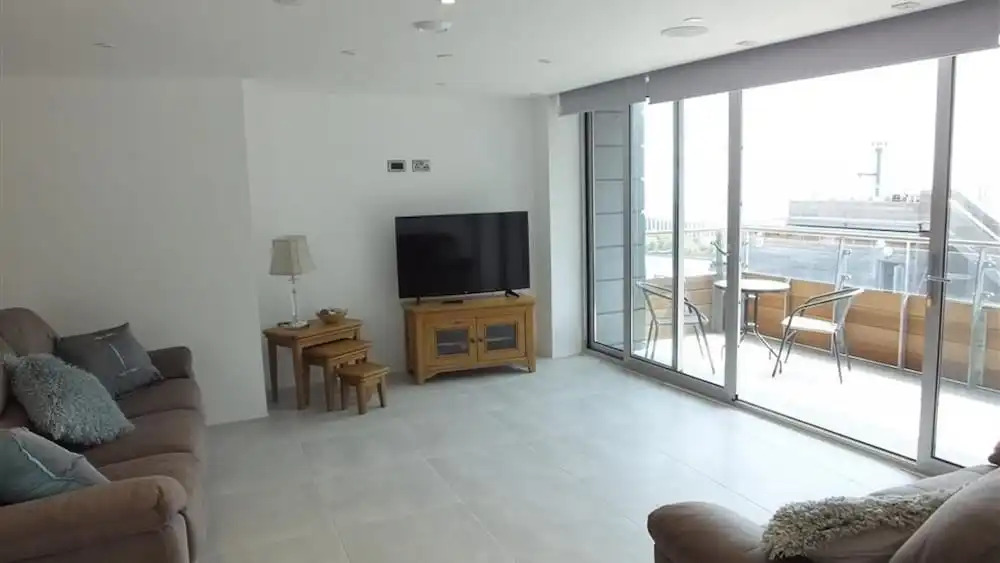 Waters Edge 10
