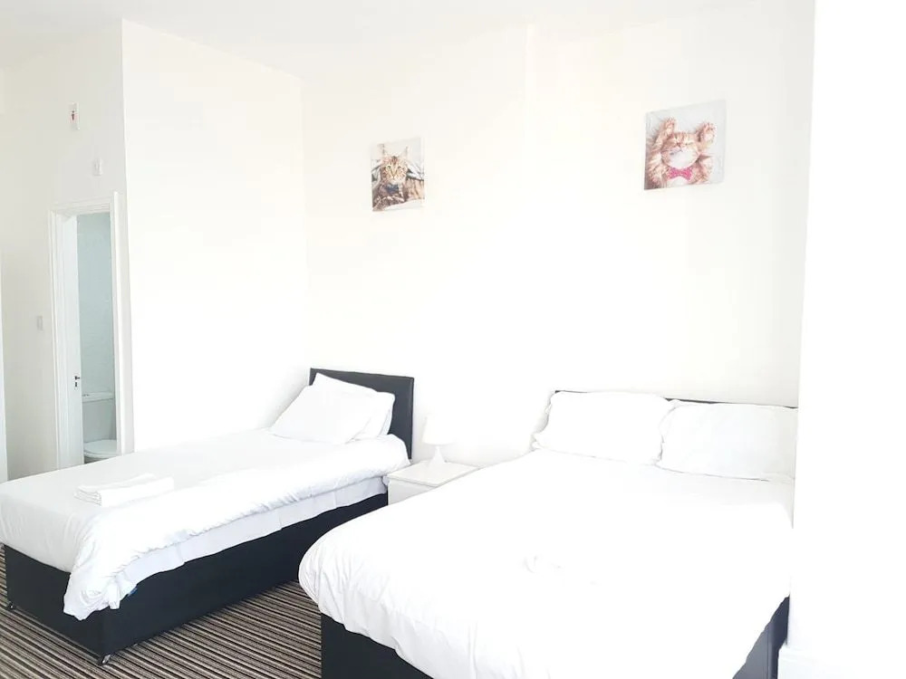 The Mews Inn
