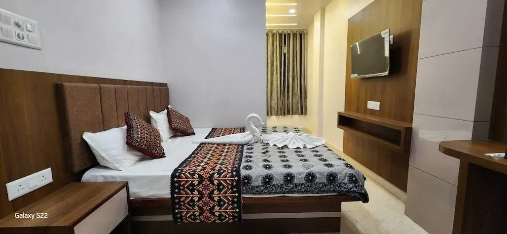 Shanti Residency