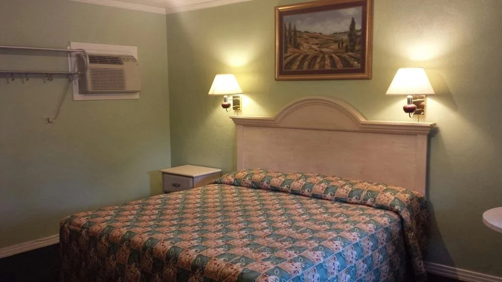 Budget Inn