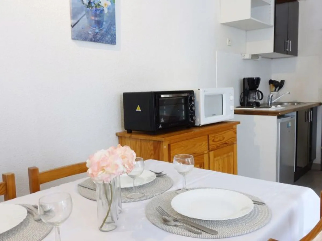 Les Charmilles 32493
