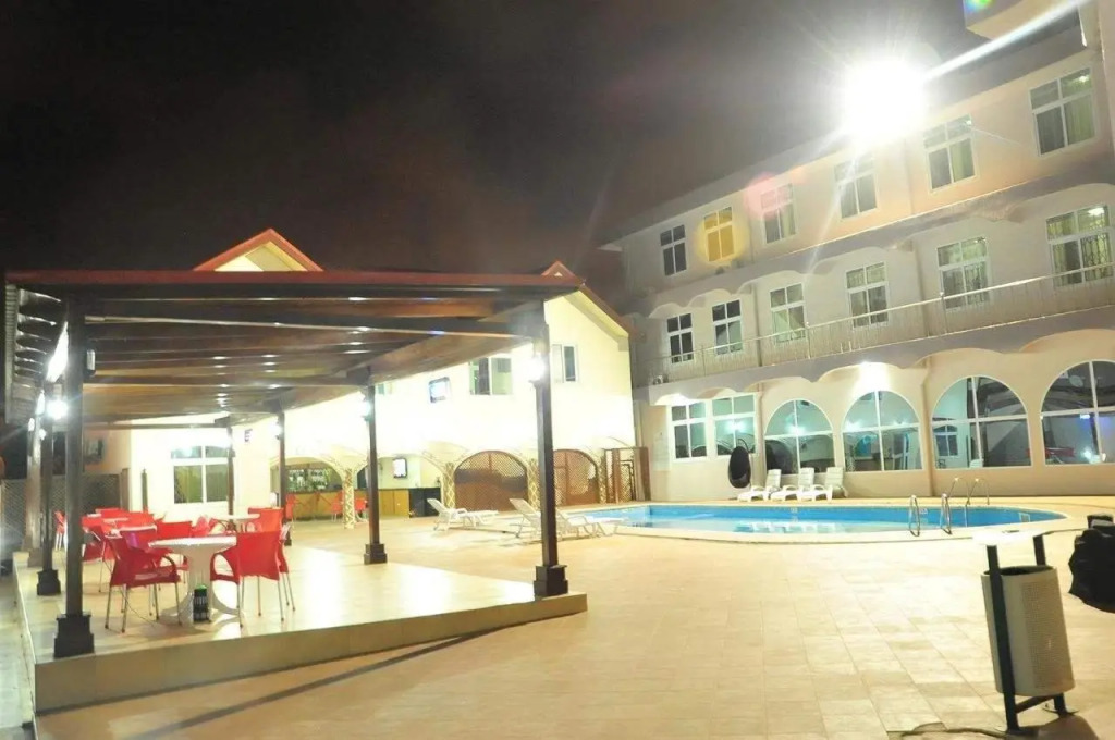 Airport West Hotel