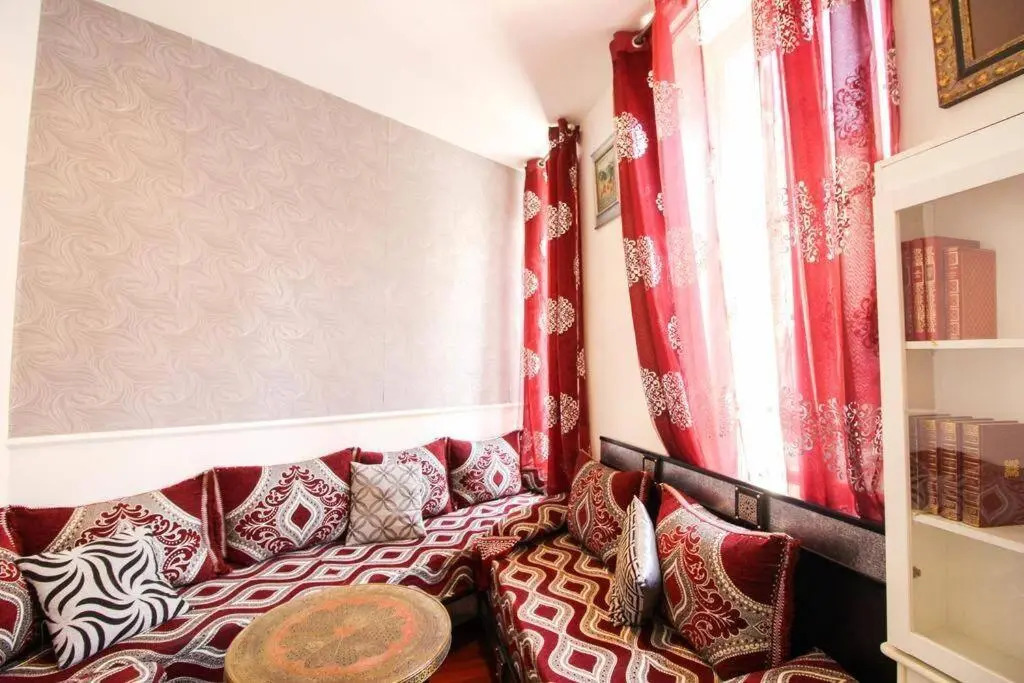 Grand appartement pour 4 personnes/ Cours Lieutaud