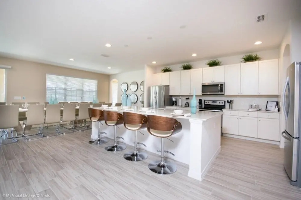 Family Reunion ! Huge Private Pool/spa! 13 Bedroom Home
