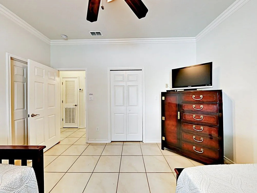 East Gardenia Condo Unit 2 Condo