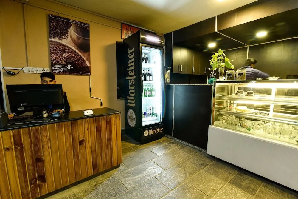 Suburb Cafe & Inn