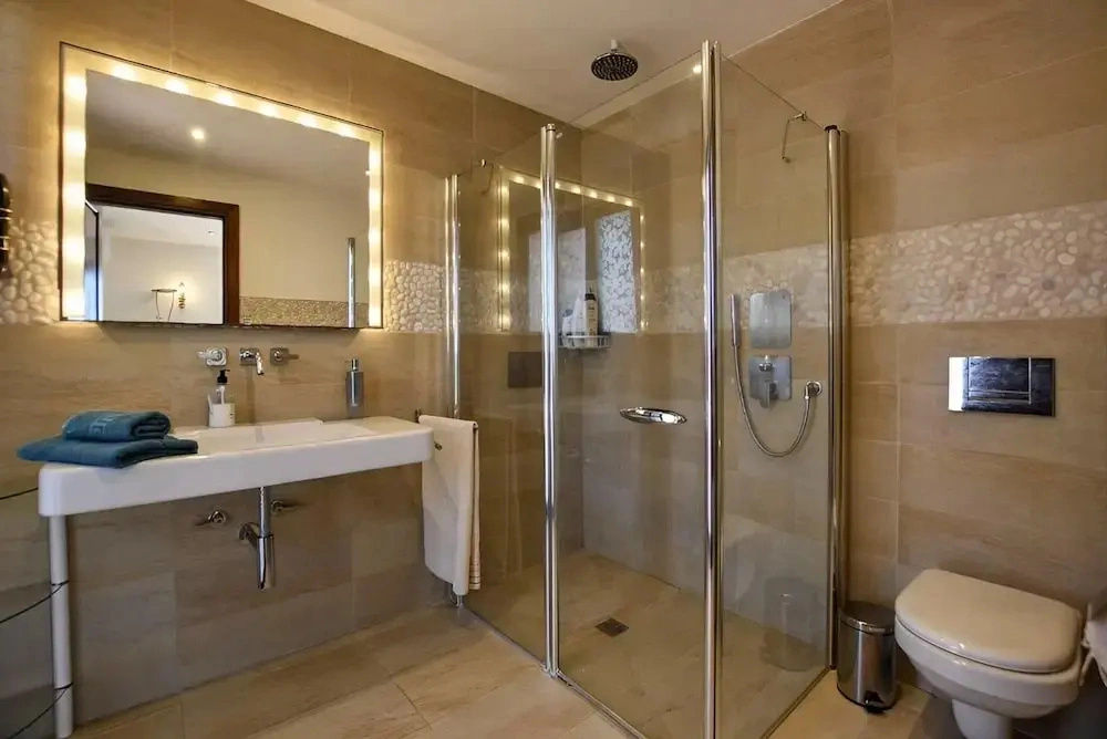 Wonderful Holiday Home With Private Pool