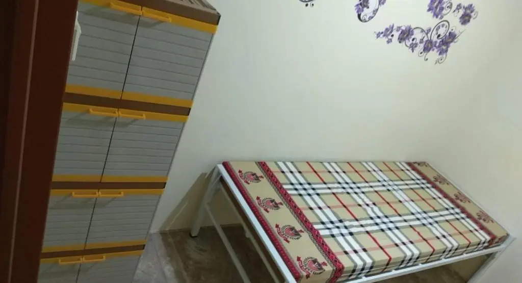Eiffel Residence Cideng - Female Only