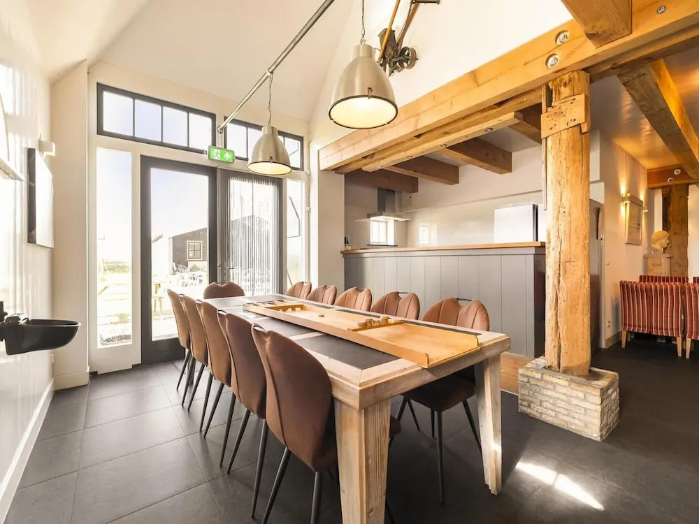 Fantastic Farmhouse for 22 in Callantsoog