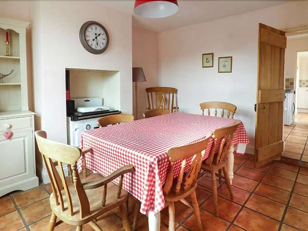 2 Carr Terrace