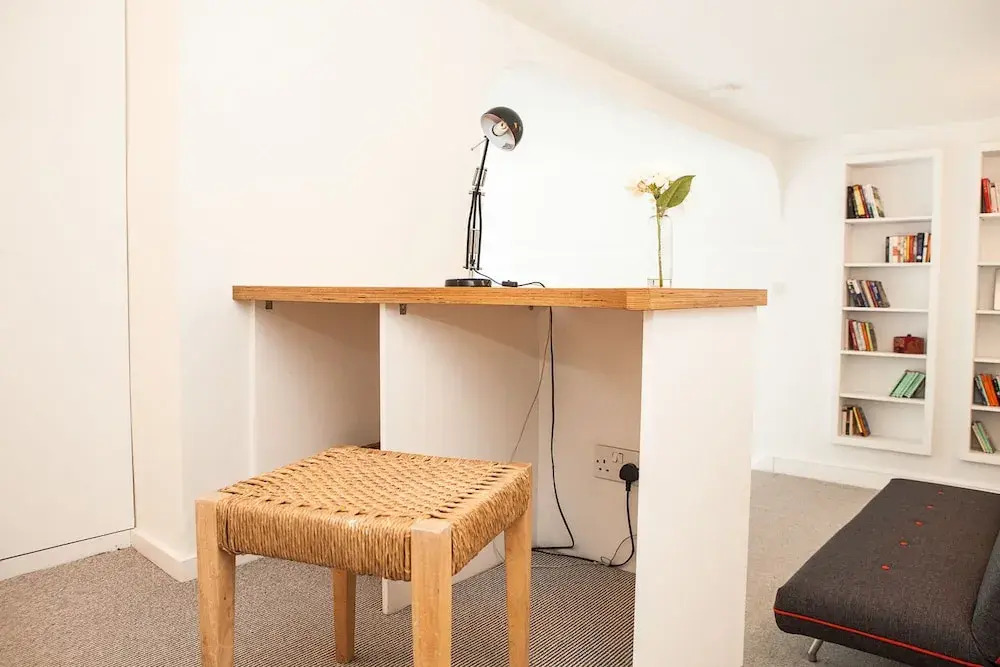 Beautiful 1 Bedroom Apartment in Kensington